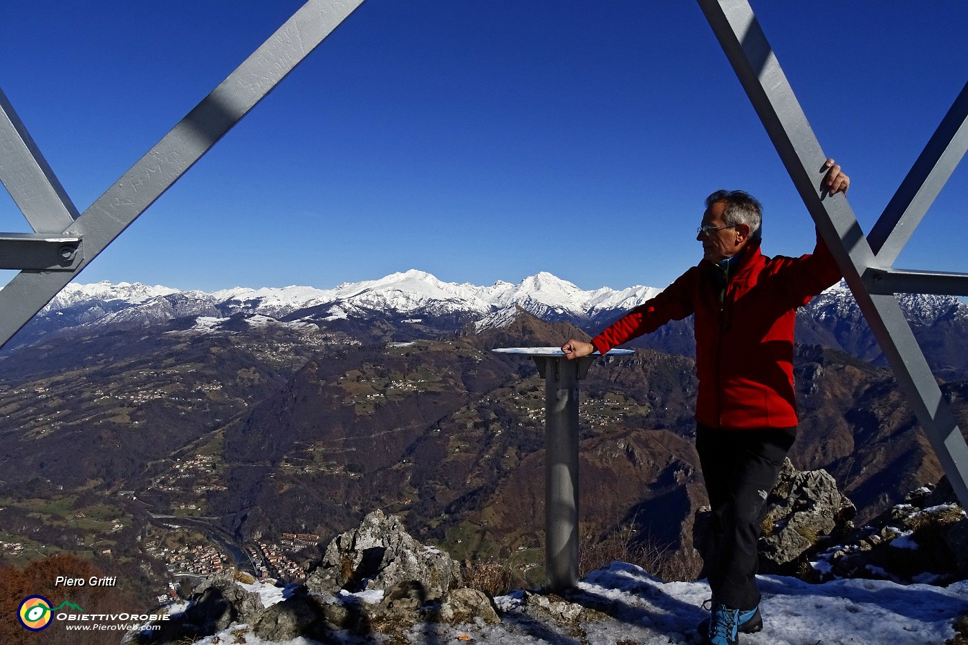 31 Dallo Zucco vista in Menna-Arera.JPG -                                